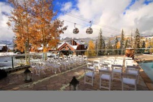 A Mountain Lodge Wedding During Colorado's Golden Season