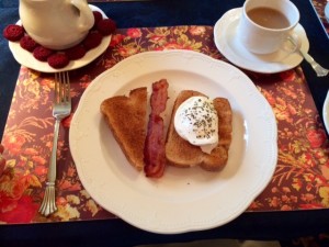 Breakfast at Mac-Kinnon-Cann Inn